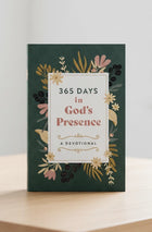365 Days in God's Presence : A Devotional