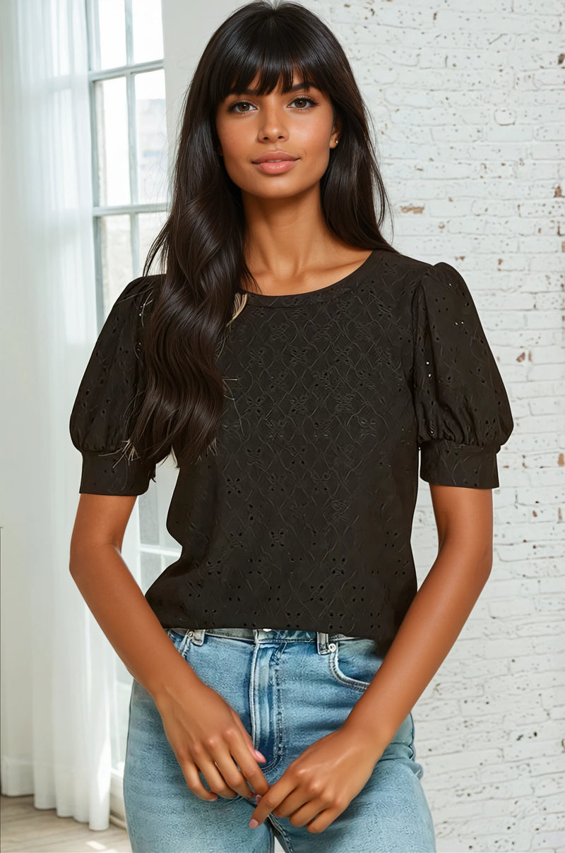 Eyelet T-shirt - Black