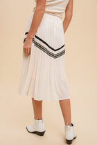 Geometric Detail Pleated Midi Skirt