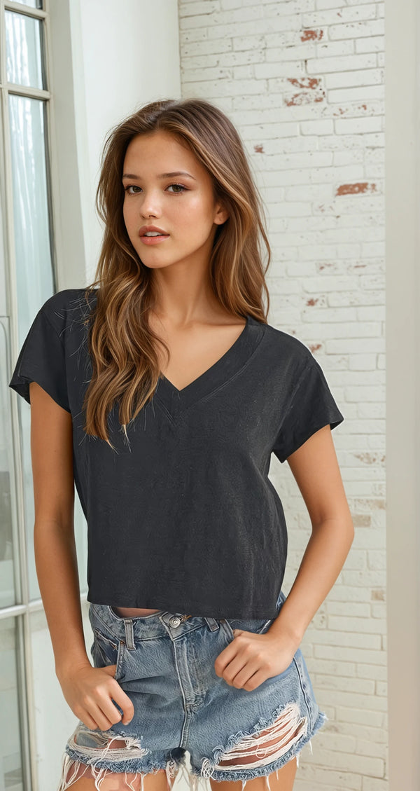 V-neck Baby T-shirt - Black