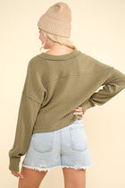 Super-soft V-neck Pullover - Olive