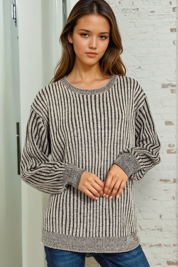 Curved Hem Sweater - Black