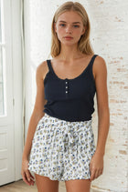 Ditsy Floral Tie Waist Shorts