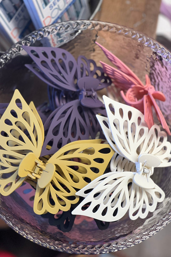 Large Butterfly Claw Clip - 7 Colors