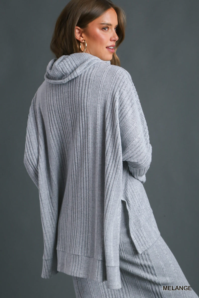 Ribbed Knit Long Sleeve Cowl - Grey