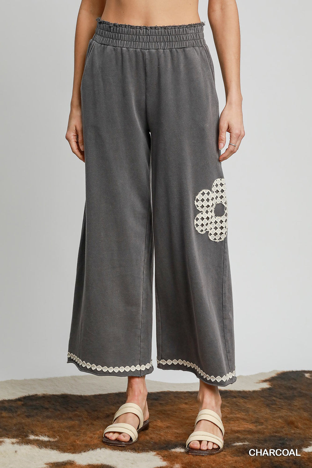 新品 ELCHELE FRENCH TERRY×LACE HALF PANTS FRENCH TERRY×LACE HALF PANTS